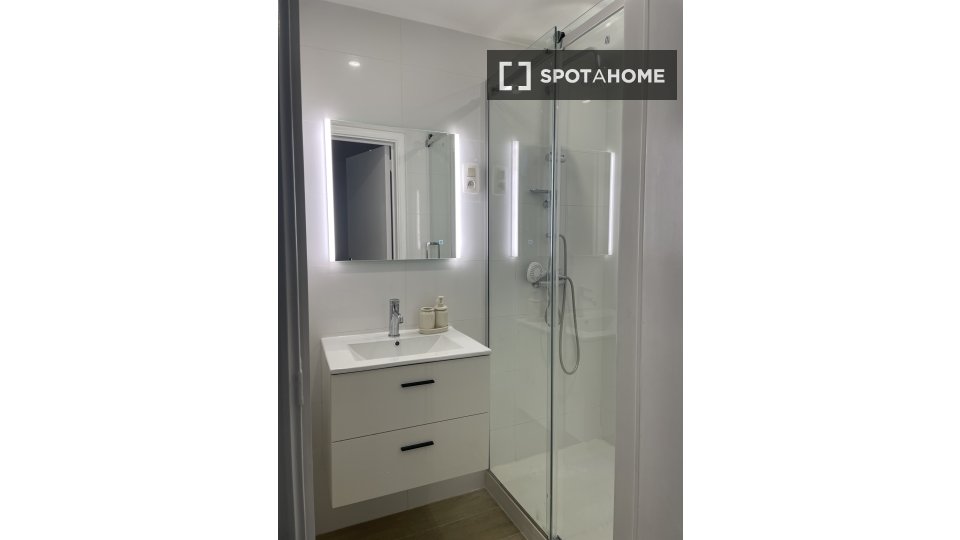 Apartment Brussels, 2 beds, 62m² — photo 3