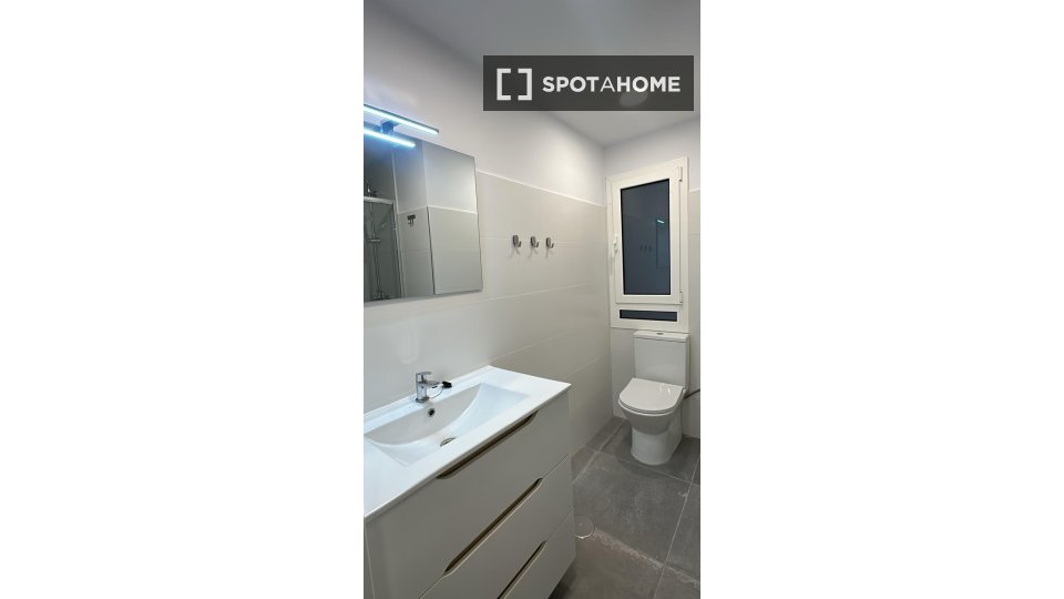 Double room Las_Palmas_De_Gran_Canaria, 7 beds — photo 18