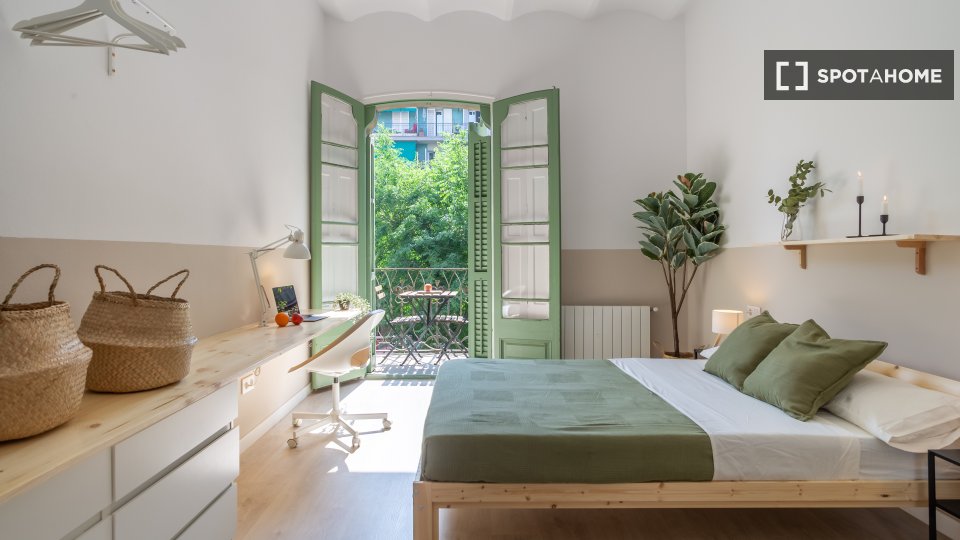 Double room Barcelona, 4 beds, 90m² — photo 19