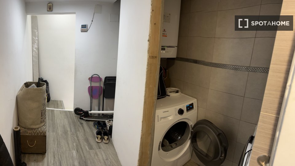 Apartment Barcelona, 3 beds, 100m² — photo 13