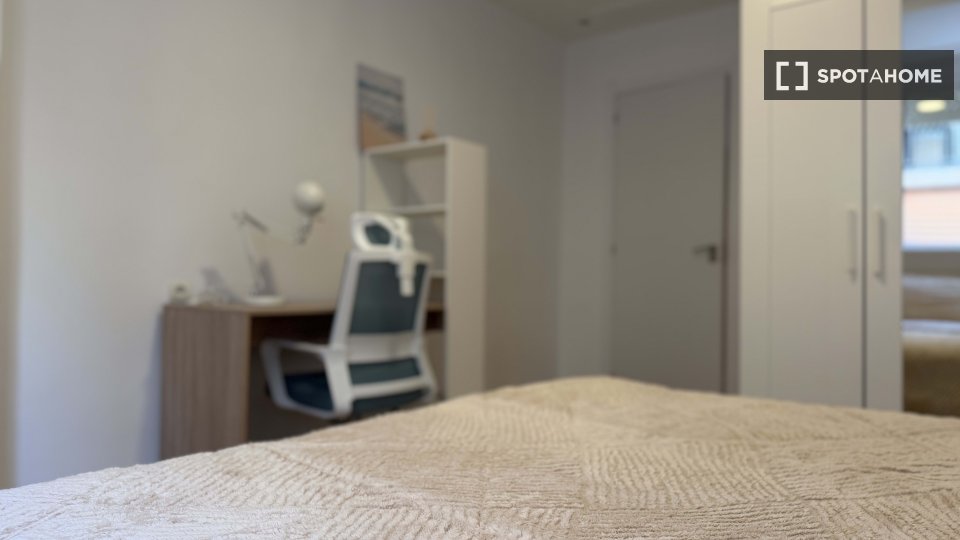 Double room Valencia, 6 beds — photo 11