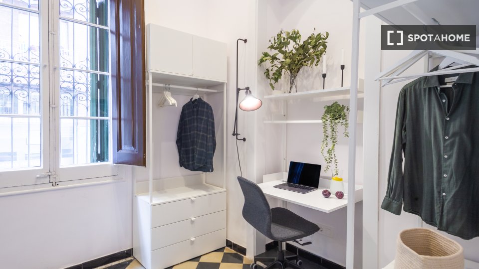 Double room Barcelona, 16 beds, 380m² — photo 6
