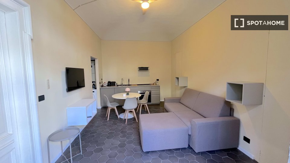 Apartment Turin, 2 beds, 60m² — photo 23