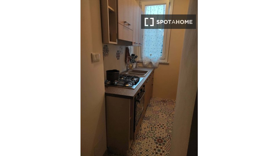 Double room Turin, 1 bed — photo 11