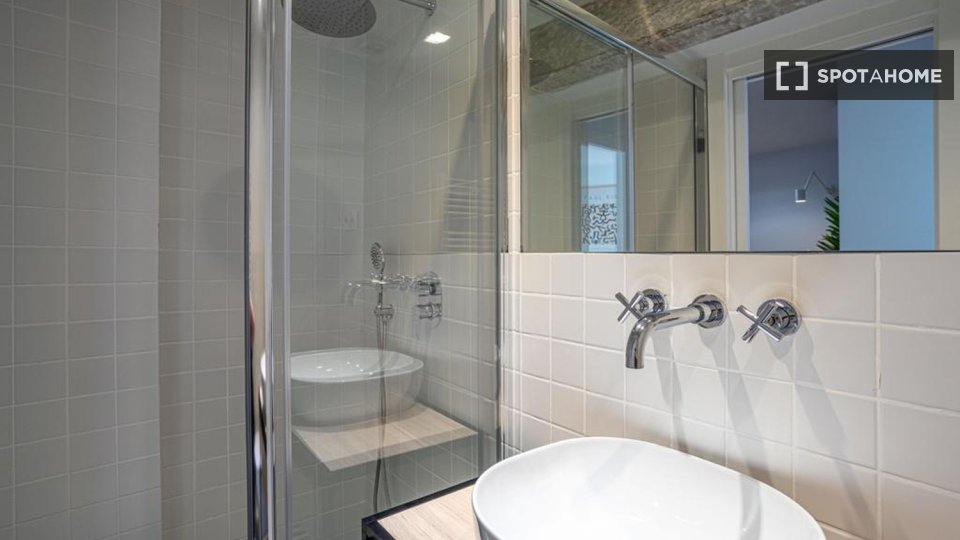 Double room Madrid, 4 beds — photo 13