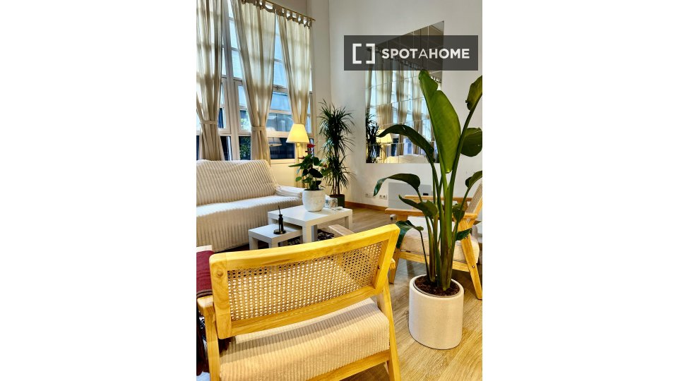 Double room Barcelona, 3 beds, 135m² — photo 7
