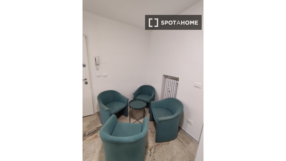 Double room Bologna, 10 beds, 232m² — photo 5