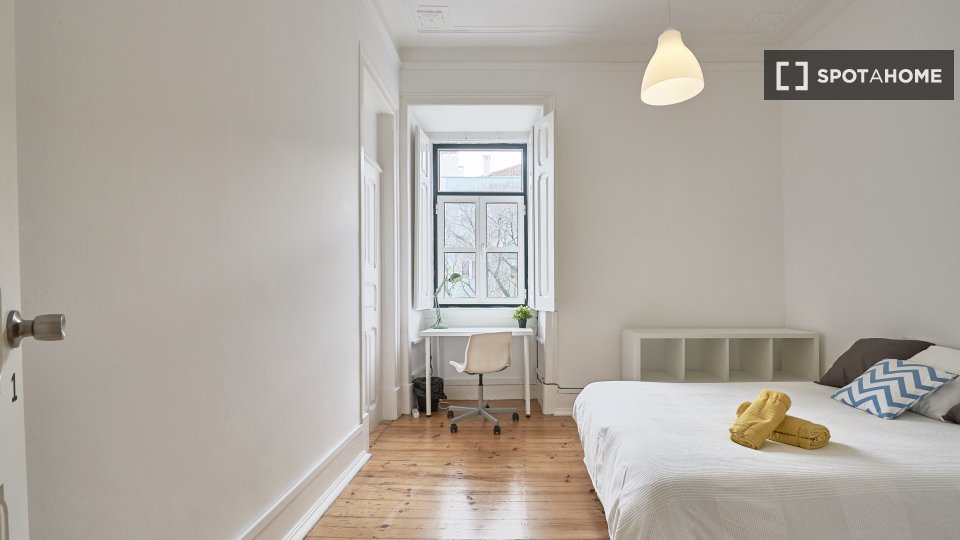 Double room Lisbon, 7 beds, 110m² — photo 56