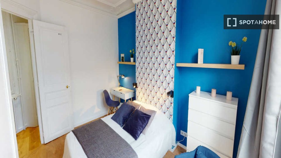 Double room Paris, 10 beds, 180m² — photo 14