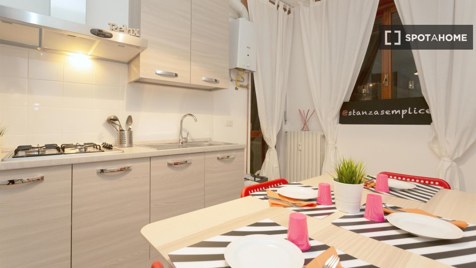 Double room Milan, 4 beds — photo 13