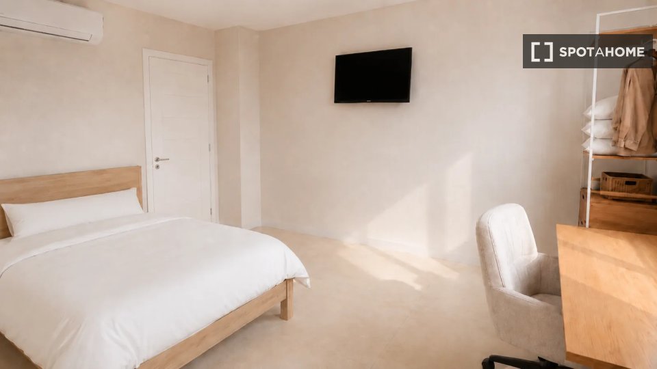 Chambre 12 voyageurs, avec climatisation