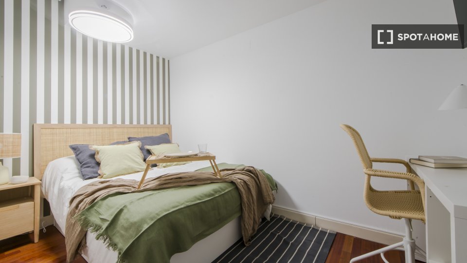 Double room Madrid, 8 beds — photo 6
