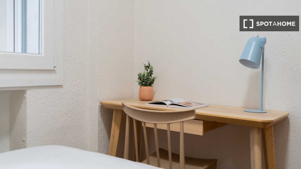 Double room Madrid, 6 beds — photo 25