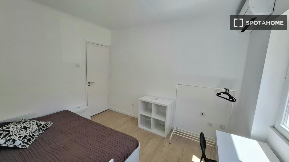 Double room Porto, 4 beds — photo 19