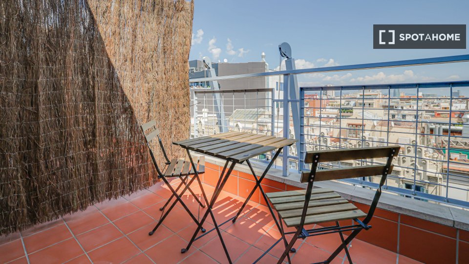 Double room Barcelona, 17 beds, 550m² — photo 18
