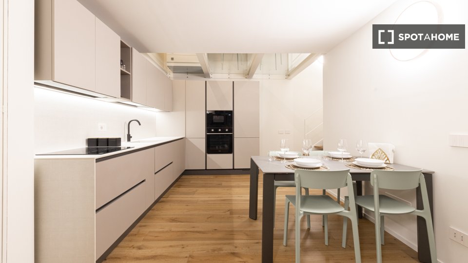 Apartment Milan, 1 bed, 70m² — photo 11