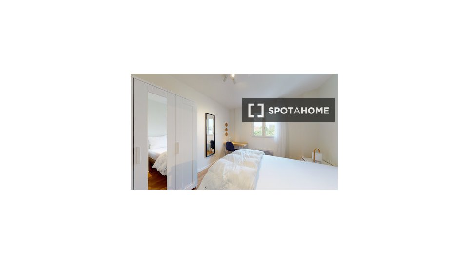 Double room Paris, 21 beds — photo 16