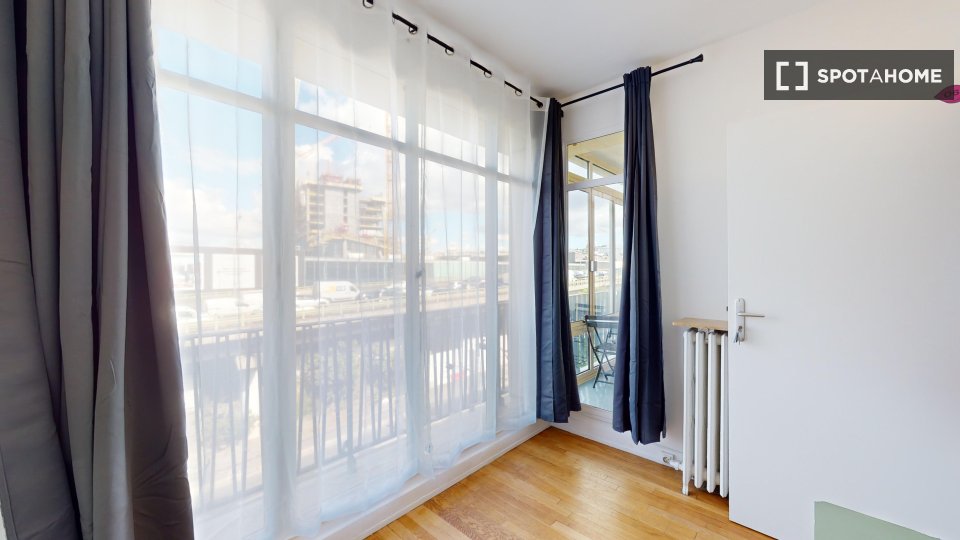 Double room Paris, 12 beds — photo 12