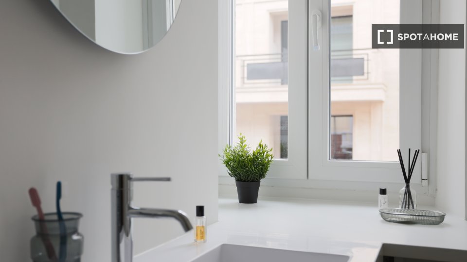 Apartment Milan, 2 beds — photo 16
