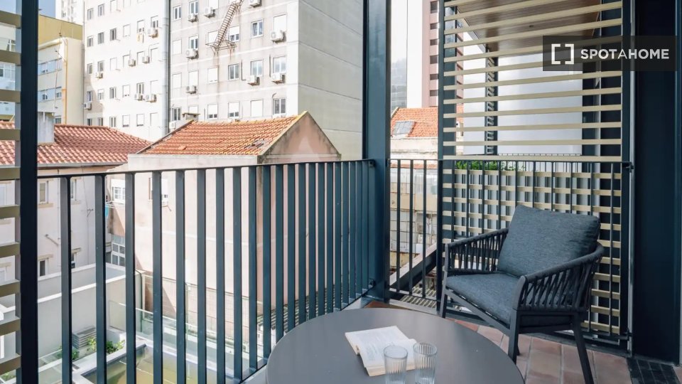 Apartment Lisbon, 2 beds — photo 13