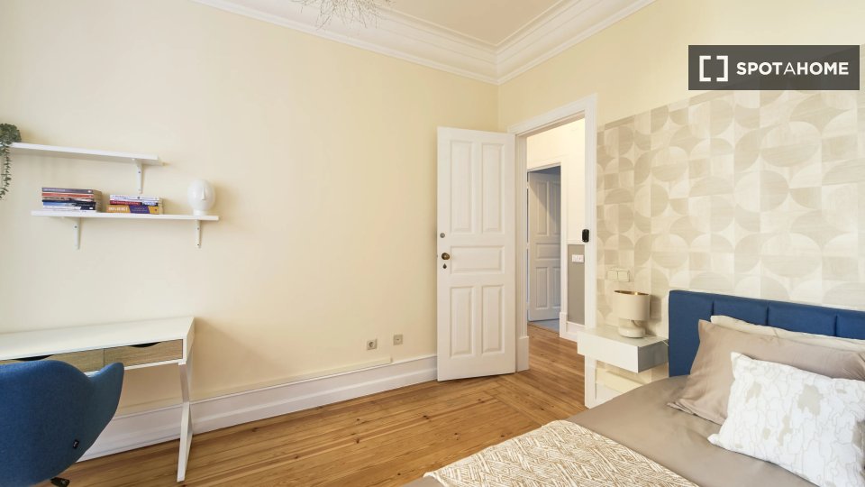 Double room Lisbon, 10 beds — photo 14