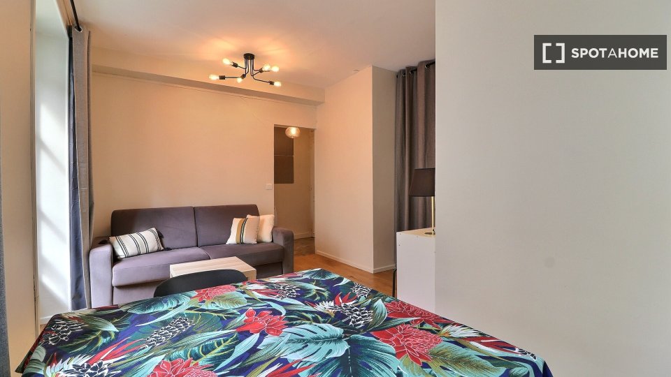 Apartment Paris, 1 bed, 33m² — photo 9