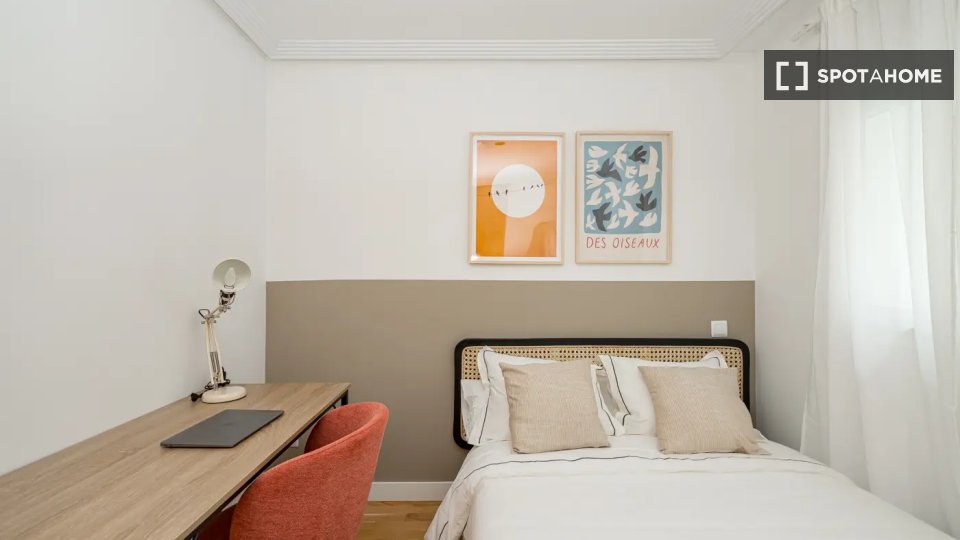 Double room Madrid, 4 beds — photo 8