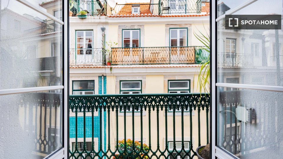 Apartment Lisbon, 2 beds — photo 18
