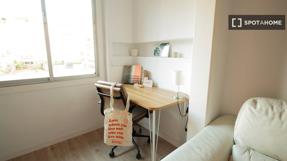Double room Barcelona, 6 beds — photo 10