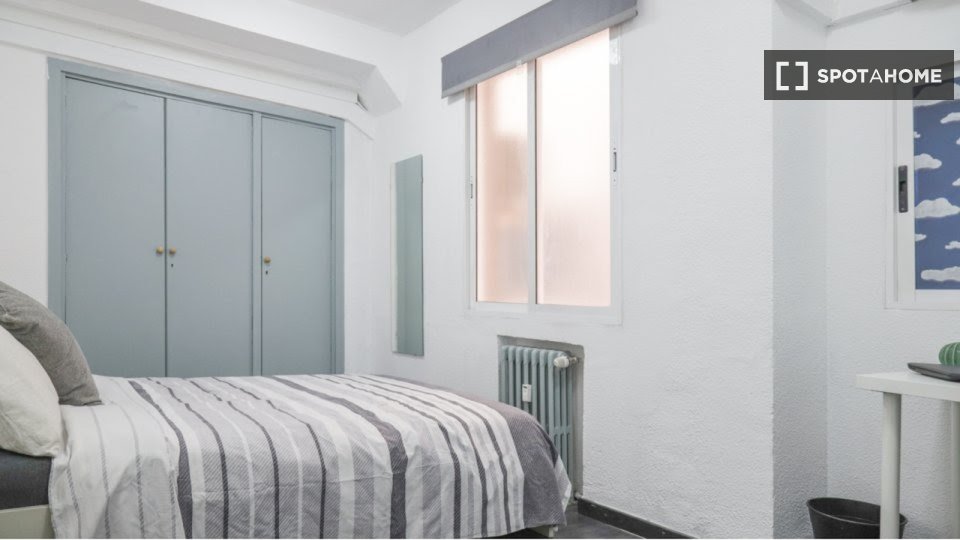 Double room Madrid, 7 beds, 115m² — photo 18