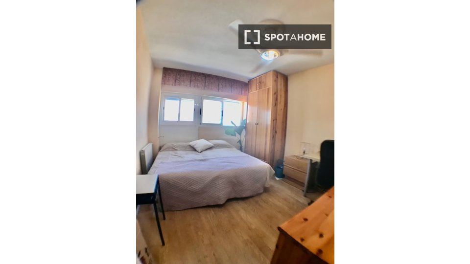 Apartment Madrid, 4 beds — photo 4