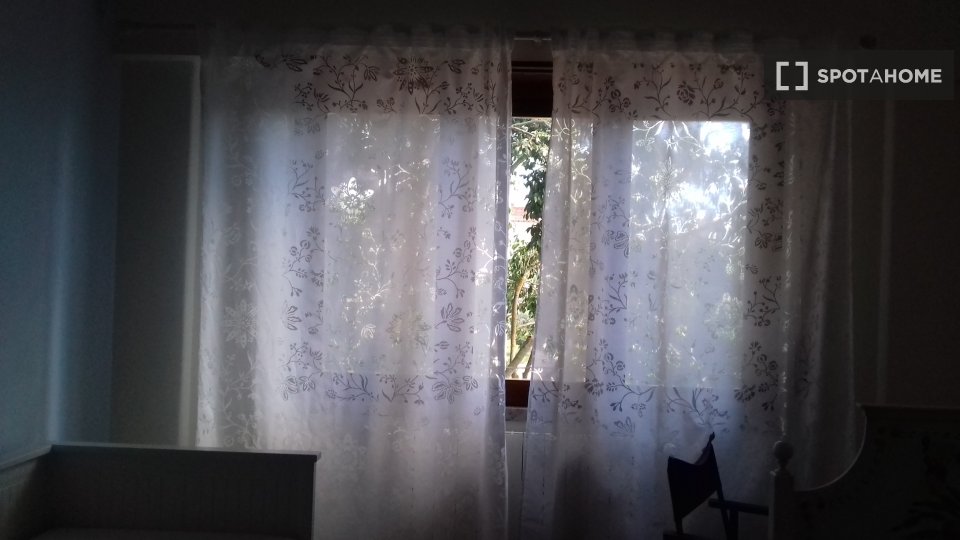 Double room Lisbon, 4 beds, 105m² — photo 15