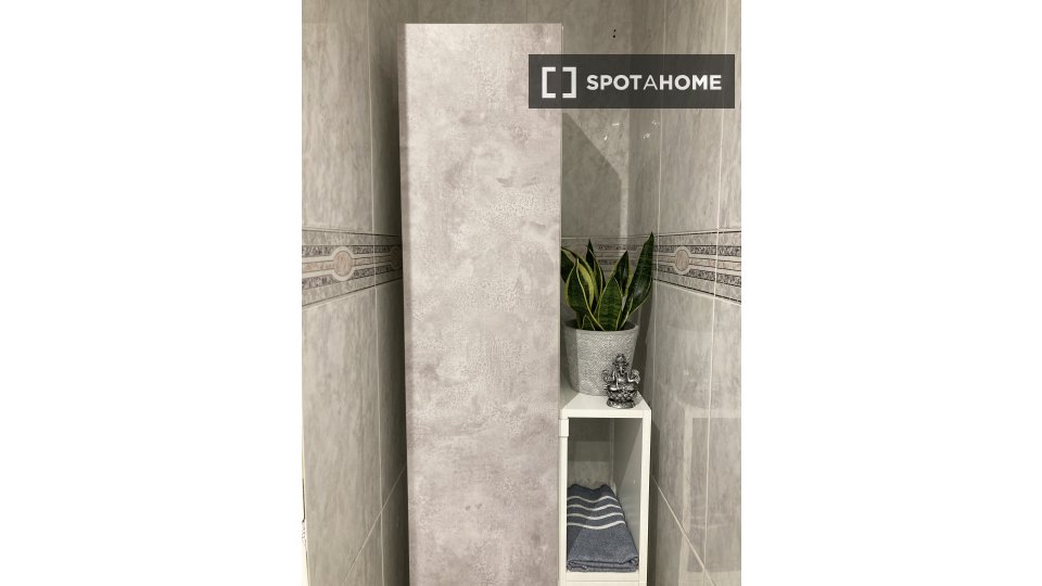Double room Barcelona, 3 beds, 90m² — photo 19