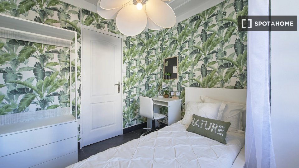 Double room Lisbon, 13 beds — photo 3