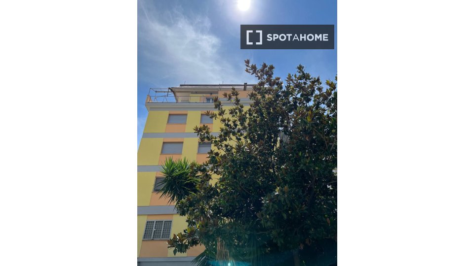 Double room Rome, 3 beds — photo 46