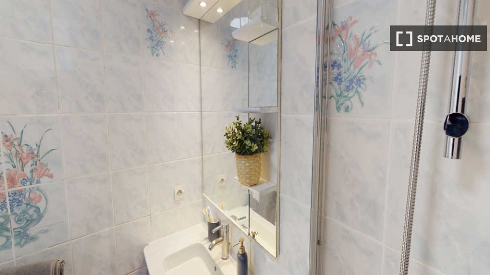 Double room Paris, 4 beds, 70m² — photo 14