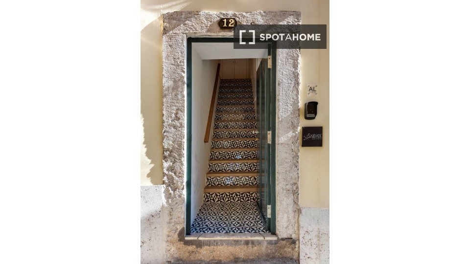 Apartment mono Lisbon — photo 9