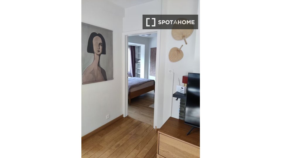 Apartment Brussels, 1 bed — photo 2