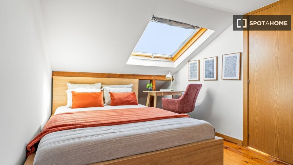 Double room Lisbon, 8 beds — photo 11