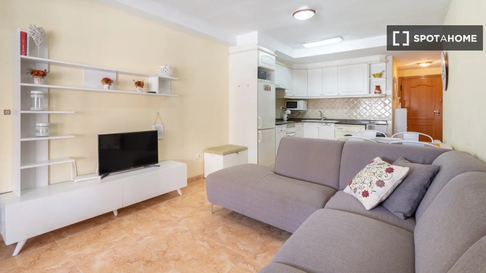 Apartment Valencia, 2 beds, 65m² — photo 6