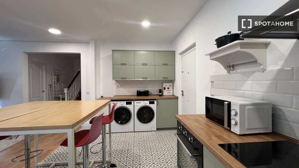 Double room Madrid, 8 beds — photo 18