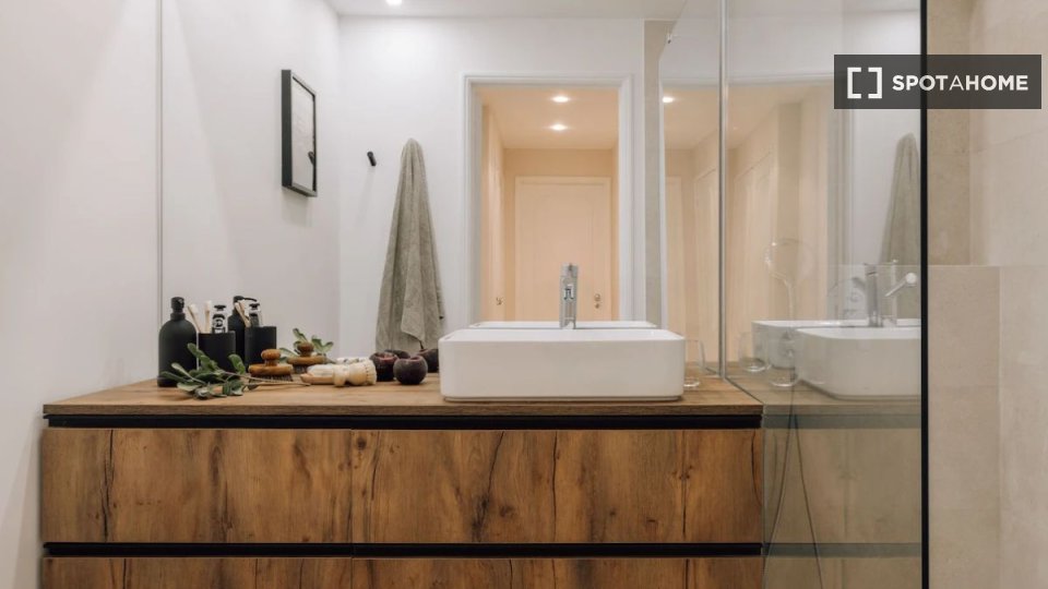 Apartment Lisbon, 3 beds — photo 11