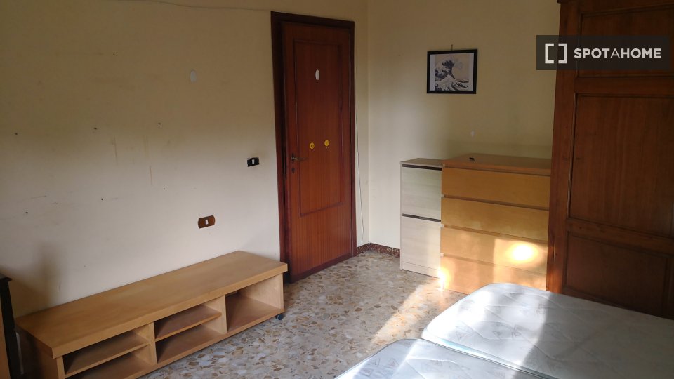 Double room Florence, 3 beds, 70m² — photo 7