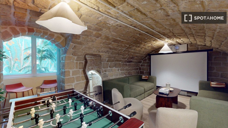 Double room Paris, 15 beds — photo 14