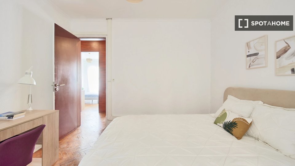Double room Lisbon, 8 beds — photo 4