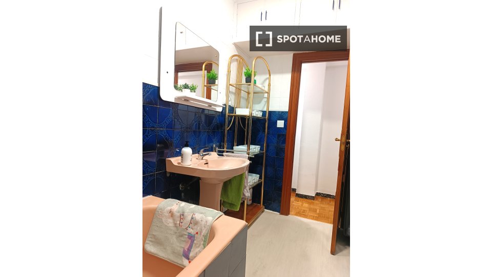 Double room Valladolid, 3 beds, 75m² — photo 9