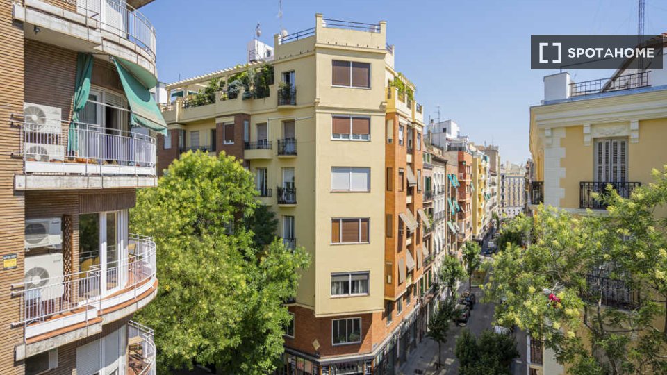 Double room Madrid, 4 beds, 70m² — photo 54