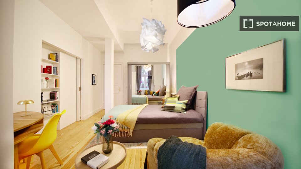 Double room Hamburg, 3 beds — photo 8