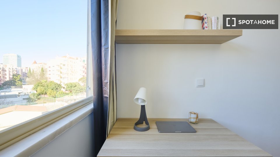 Double room Lisbon, 11 beds — photo 22