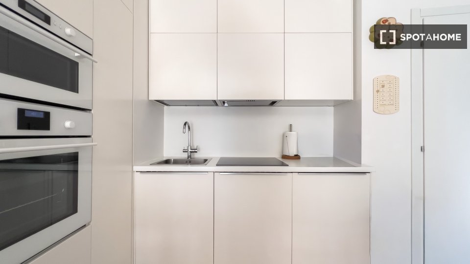 Apartment Milan, 2 beds, 70m² — photo 17